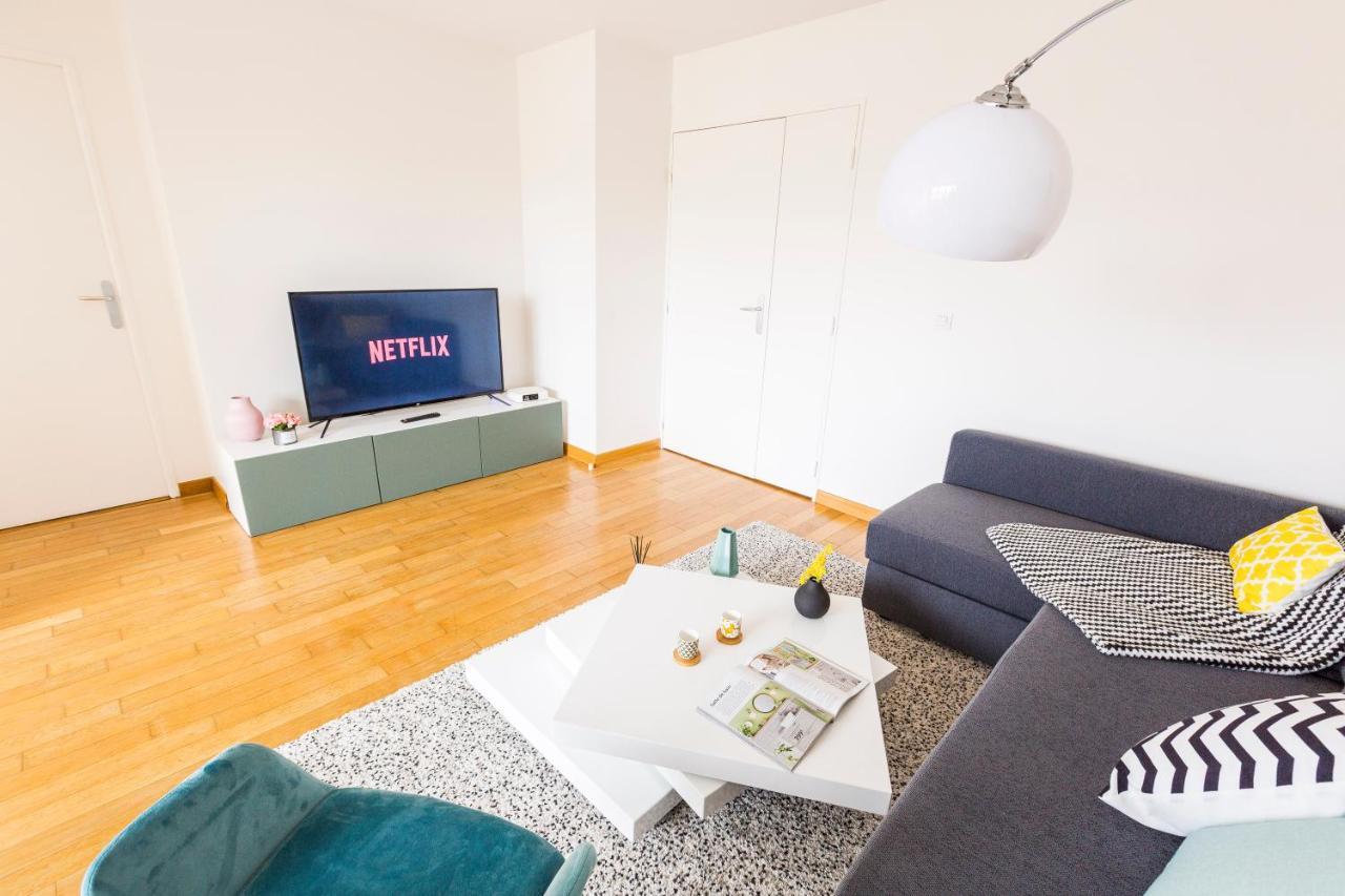 Immotovo - Suite Moderne - Paris 8 Min - Parking - Netflix Вильжюиф Экстерьер фото